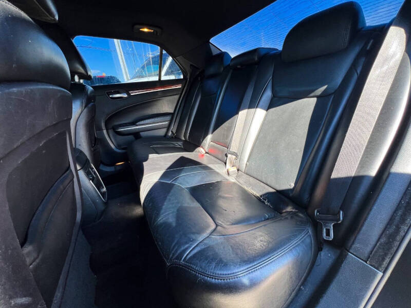 2012 Chrysler 300 Limited