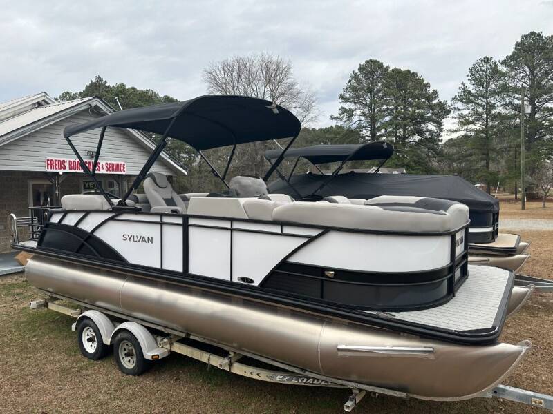 2023 SYLVAN L-3 LZ TRI-TOON for sale at FRED'S BOAT SALES & SERVICE in Roanoke Rapids NC