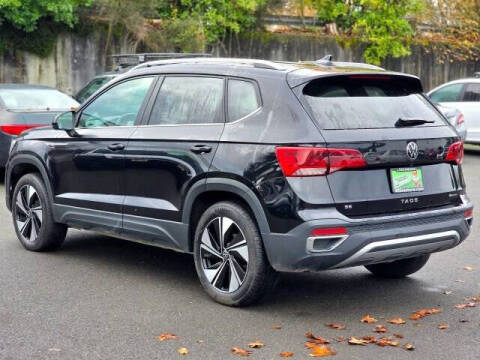 2024 Volkswagen Taos SE 4Motion