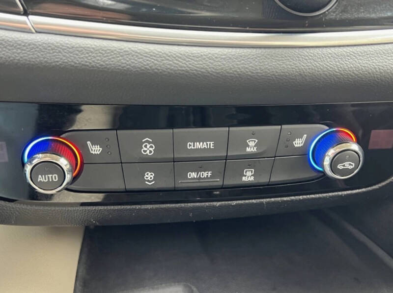 2018 Buick Enclave Essence