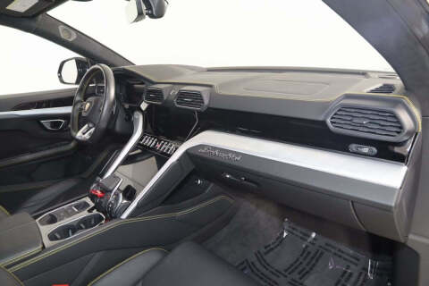 2021 Lamborghini Urus