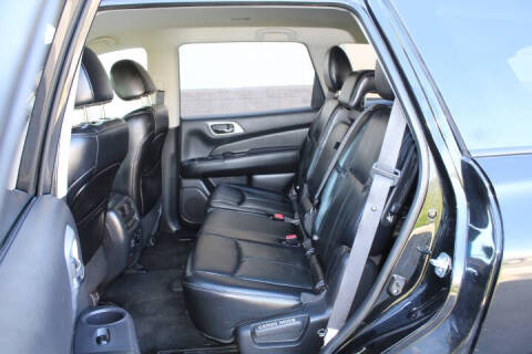 2018 Nissan Pathfinder SL