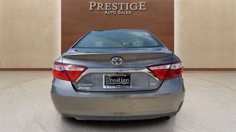 2016 Toyota Camry SE