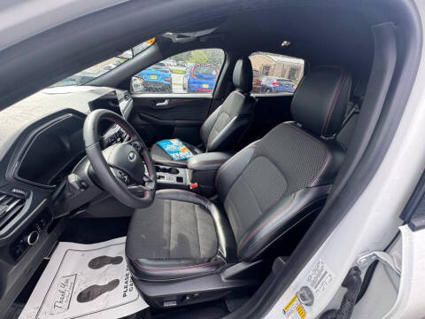 2023 Ford Escape ST-Line