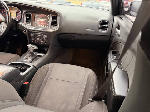 2016 Dodge Charger SXT