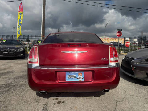 2011 Chrysler 300 C
