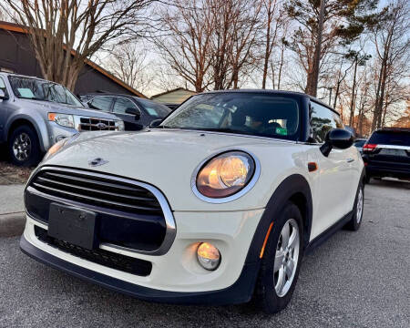 2018 MINI Hardtop 2 Door for sale at Town Auto in Chesapeake VA