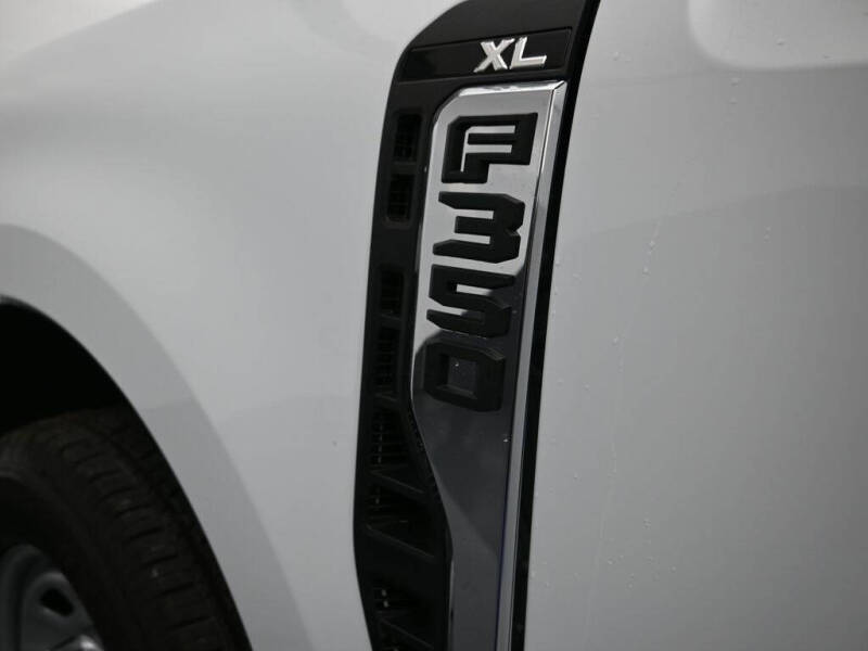 2026 Ford F-350 Super Duty XL