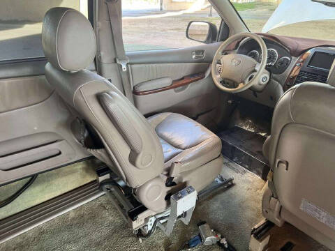 2004 Toyota Sienna