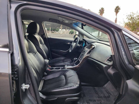 2012 Buick Verano Leather Group