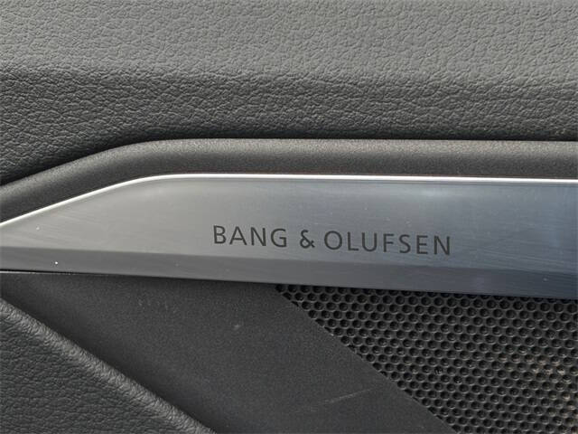 2019 Audi e-tron quattro Prestige