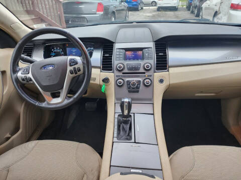 2015 Ford Taurus SEL