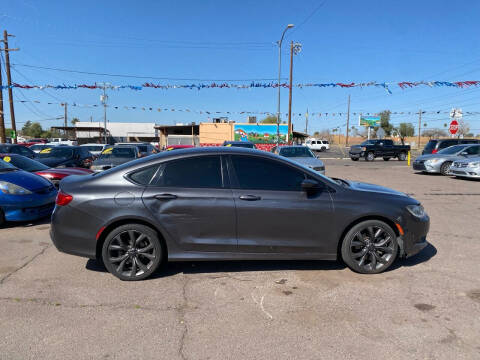 2015 Chrysler 200 S