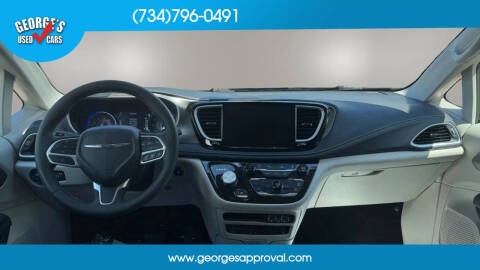 2023 Chrysler Pacifica Touring L