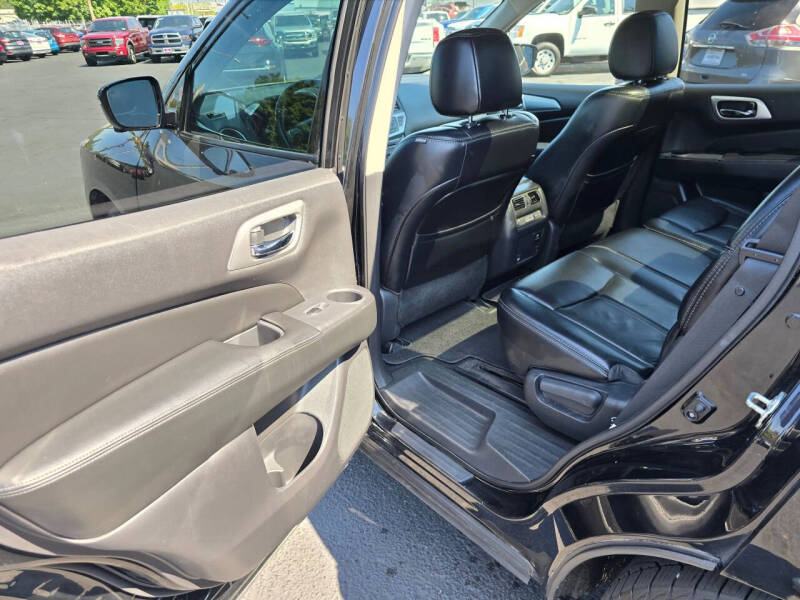 2017 Nissan Pathfinder