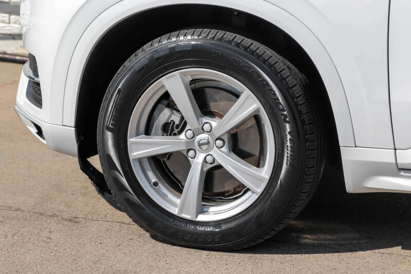 2019 Volvo XC90 T5 Momentum