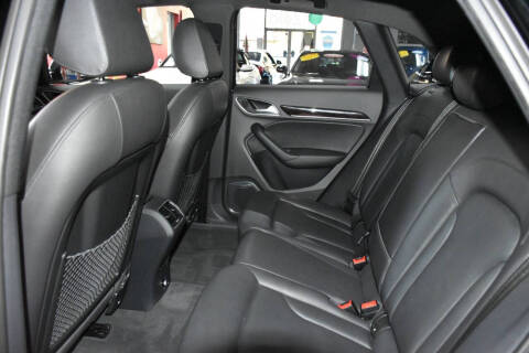 2015 Audi Q3 2.0T quattro Prestige