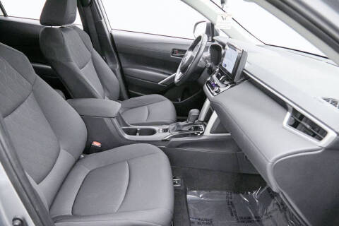 2025 Toyota Corolla Cross LE