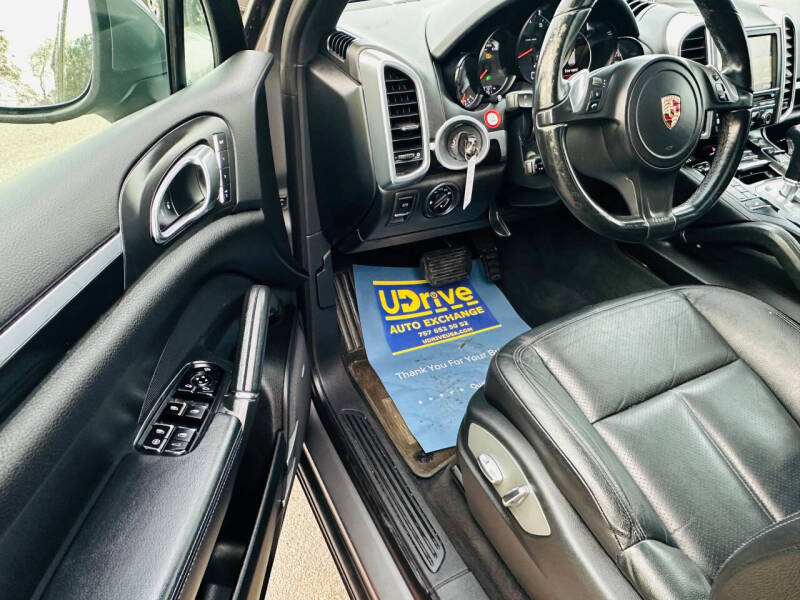 2014 Porsche Cayenne Platinum