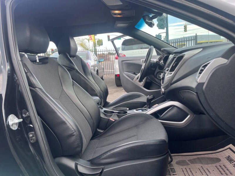 2016 Hyundai Veloster