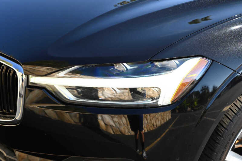 2018 Volvo XC60 T6 Momentum