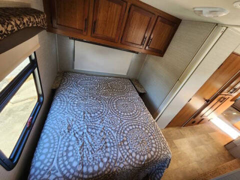 2016 Ford E-Series E-450 SD