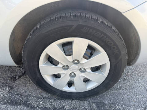 2010 Hyundai Accent GS