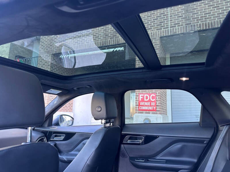 2019 Jaguar F-PACE 25t Premium