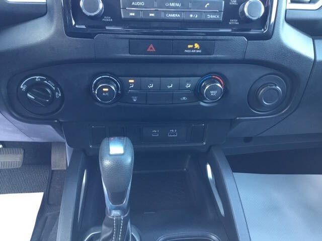 2022 Nissan Frontier SV