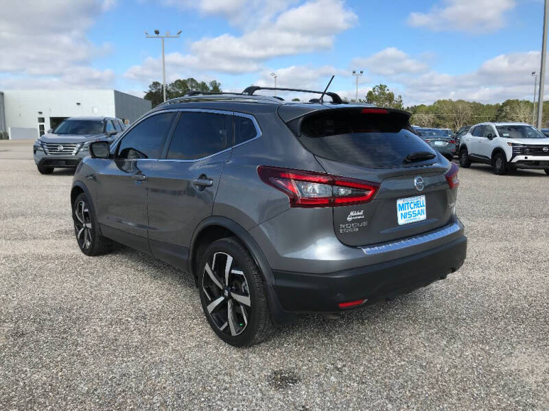2022 Nissan Rogue Sport SL