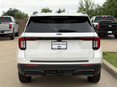 2026 Ford Explorer ST-Line