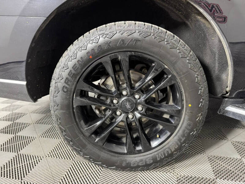 2022 Ford Expedition XLT