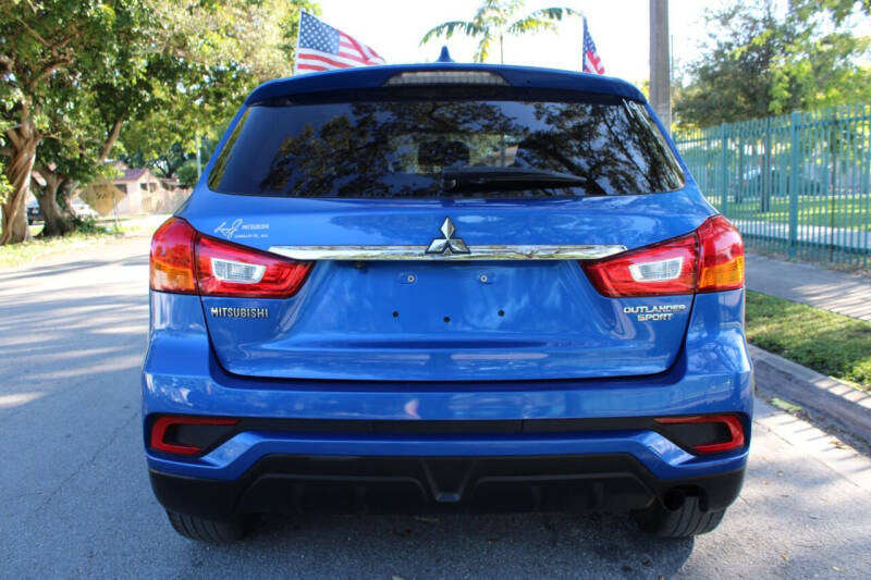 2019 Mitsubishi Outlander Sport SE