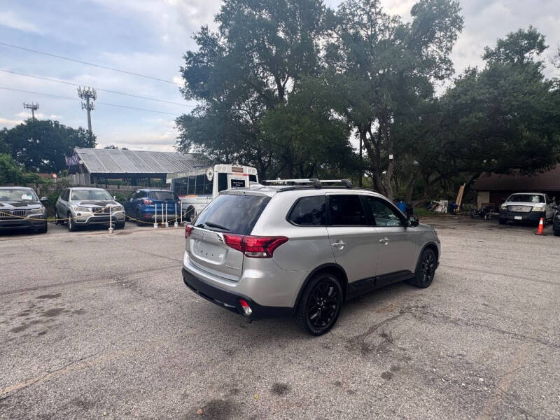2018 Mitsubishi Outlander LE