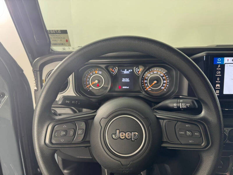 2024 Jeep Gladiator NightHawk