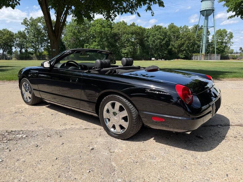 2002 Ford Thunderbird Deluxe