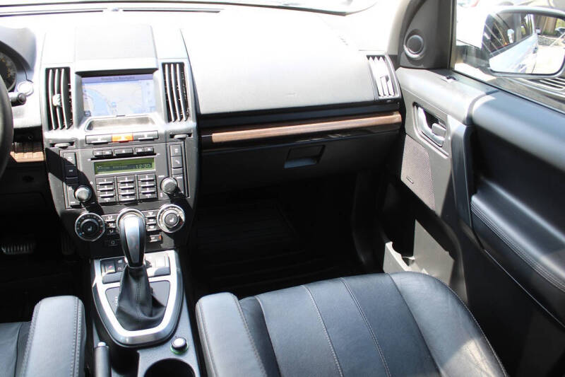 2011 Land Rover LR2