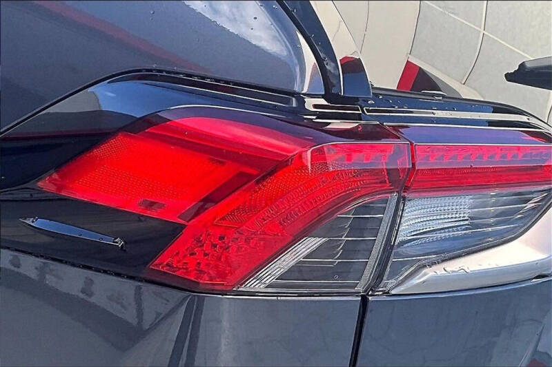 2025 Toyota RAV4 Plug-in Hybrid XSE