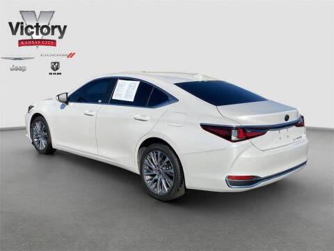 2021 Lexus ES 250