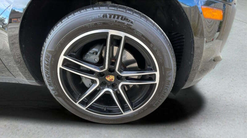 2021 Porsche Macan S