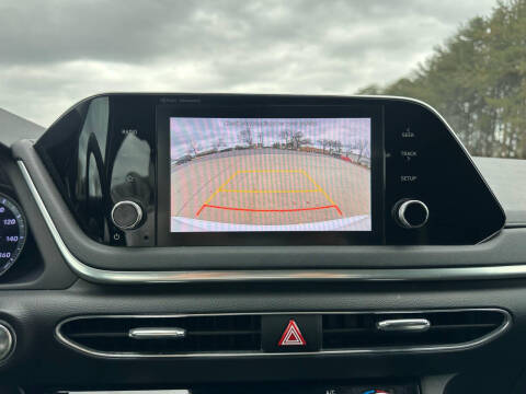 2022 Hyundai Sonata Hybrid Blue