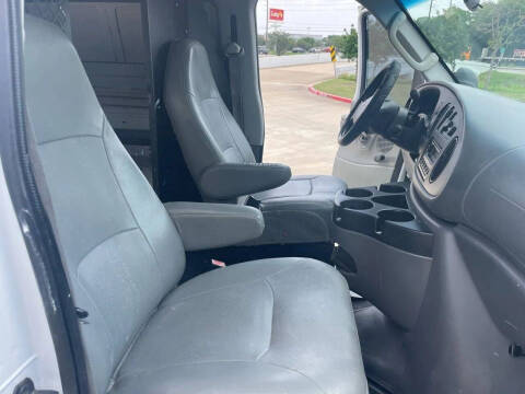 2008 Ford E-Series E-250