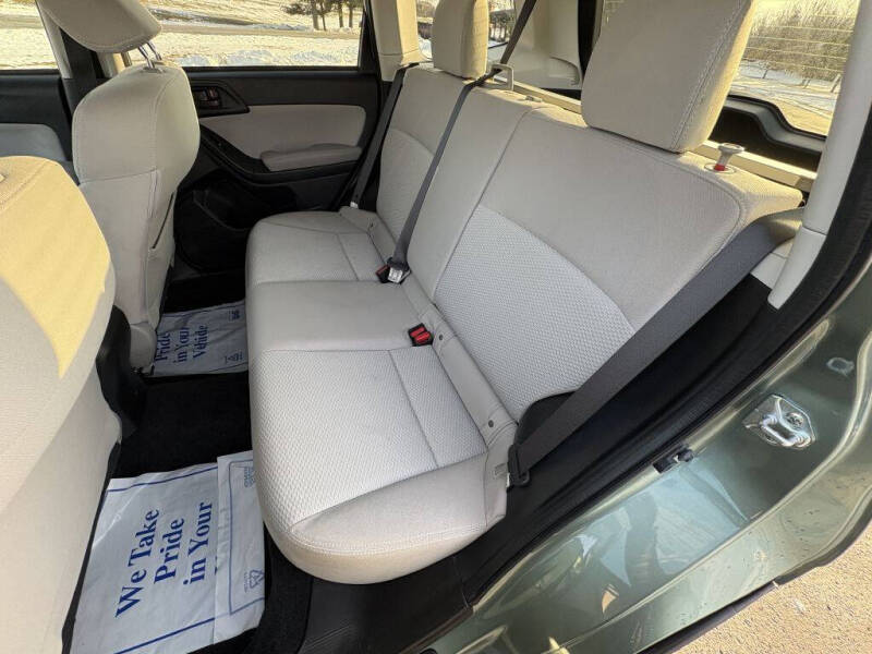 2016 Subaru Forester 2.5i