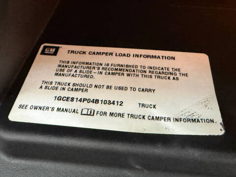 2004 Chevrolet SSR LS