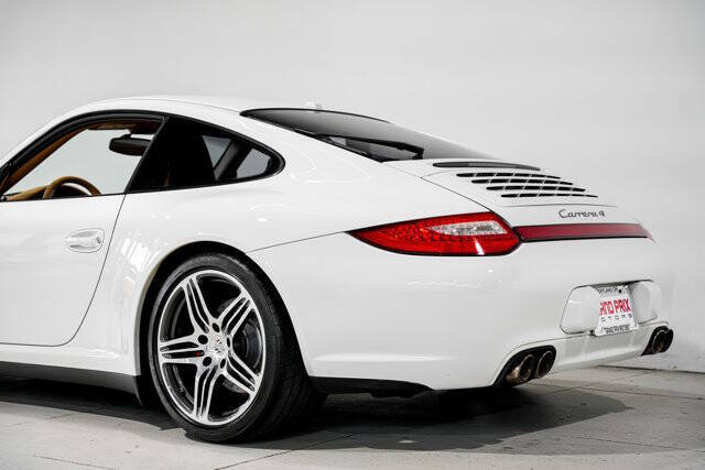 2009 Porsche 911 Carrera 4