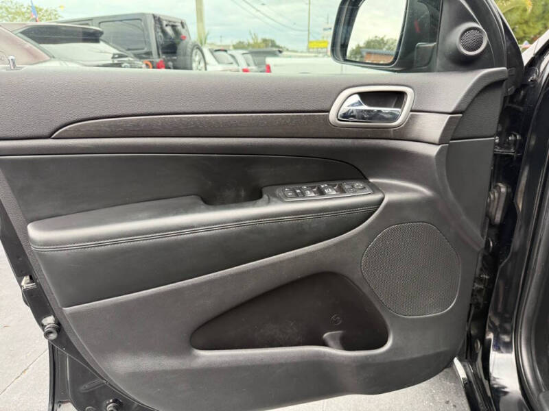 2017 Jeep Grand Cherokee Altitude