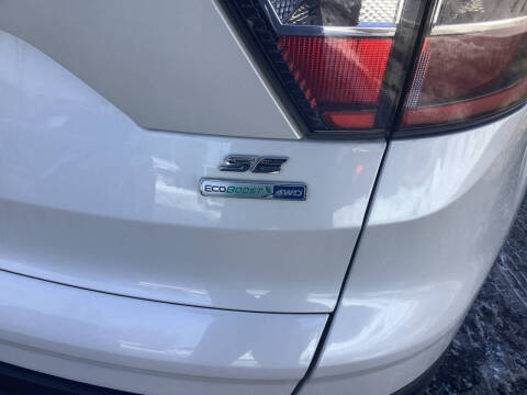 2017 Ford Escape SE
