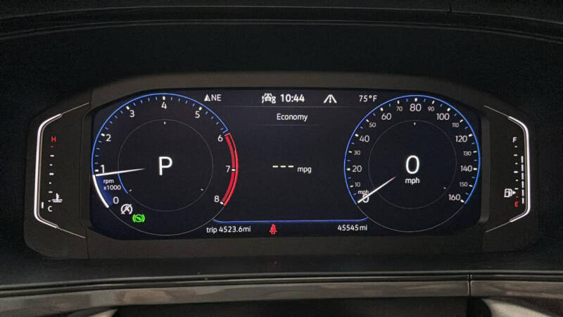 2023 Volkswagen Taos SEL 4Motion