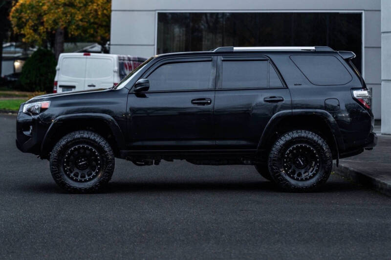 2020 Toyota 4Runner SR5