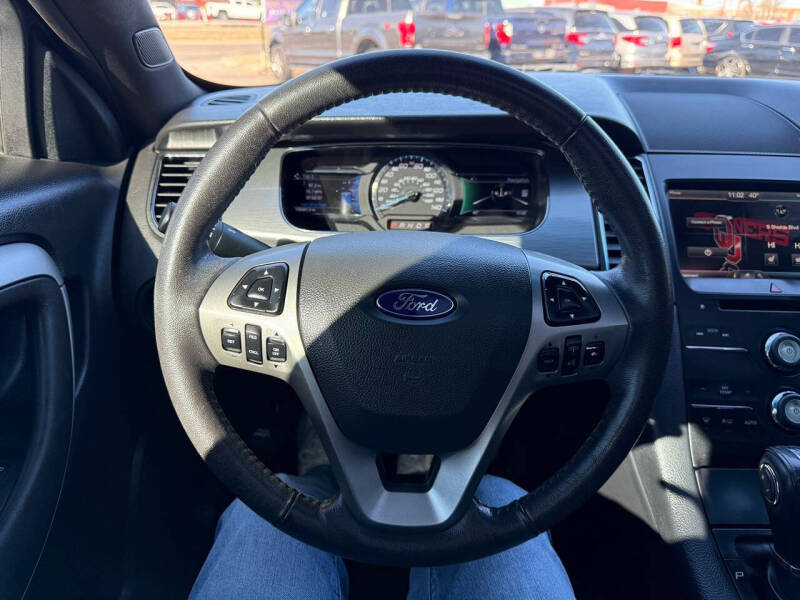 2015 Ford Taurus SEL